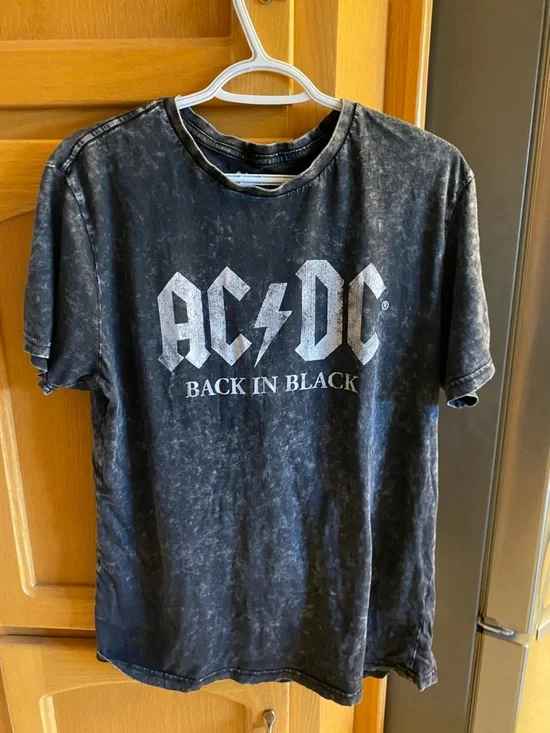 Shirts - Picture 13 of 16